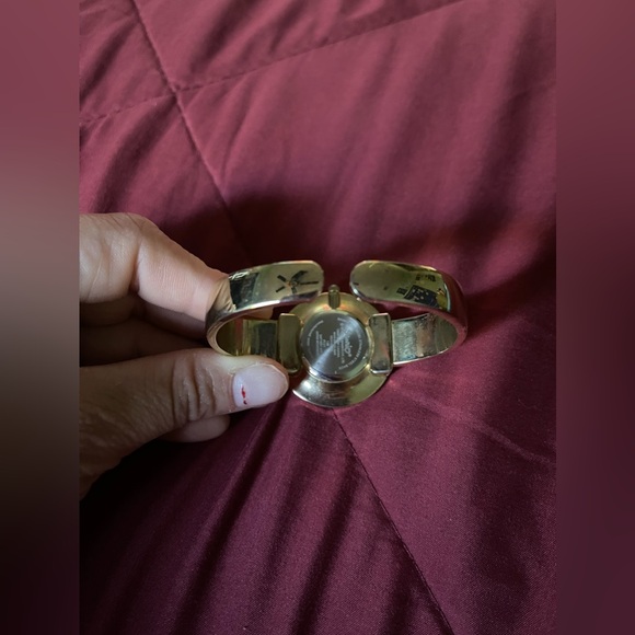 Used Hello Kitty Watch!!! leopard print - Picture 2 of 7